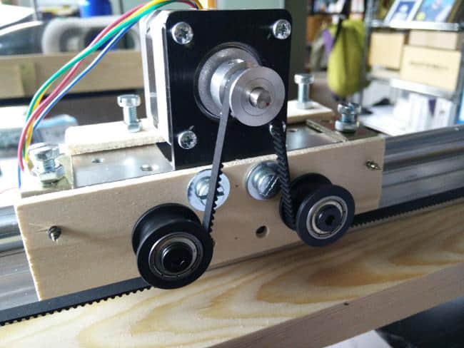 The belt routing on the motor The belt routing on the motor